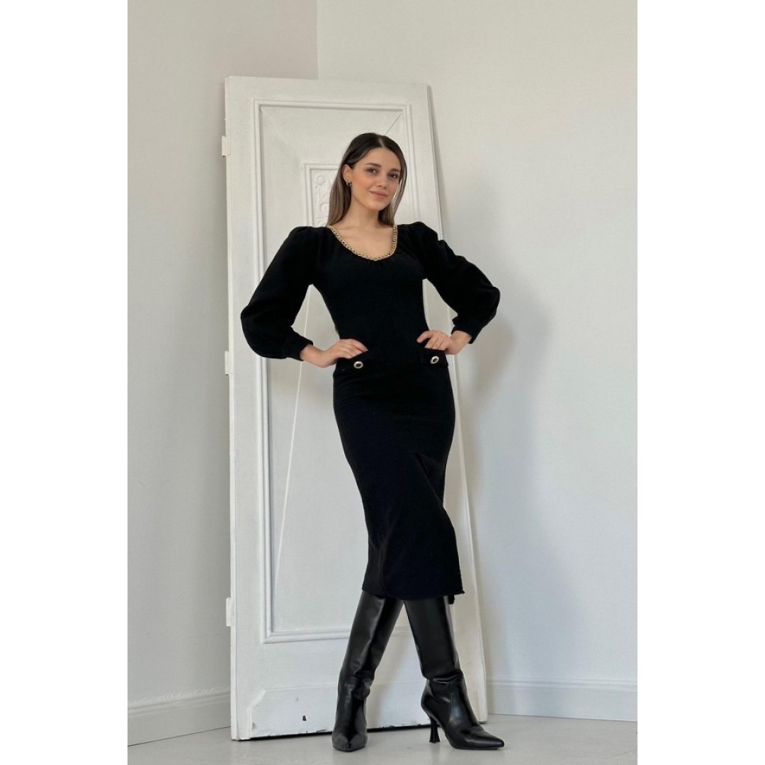 Siyah Geniş Boğazlı Elbise