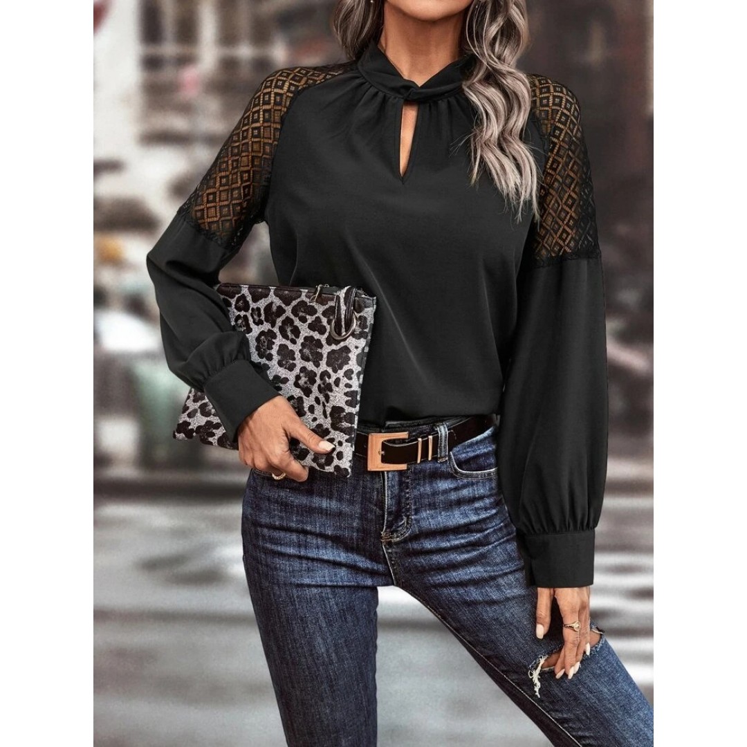 Kadın Uzun Kollu Anahtar Deliği Yaka Reglan Kol Dantel Detaylı Ithal Krep Bluz - 142444 Kadın Uzun Kollu Anahtar Deliği Yaka Reglan Kol Dantel Detaylı Ithal Krep Bluz - 142444