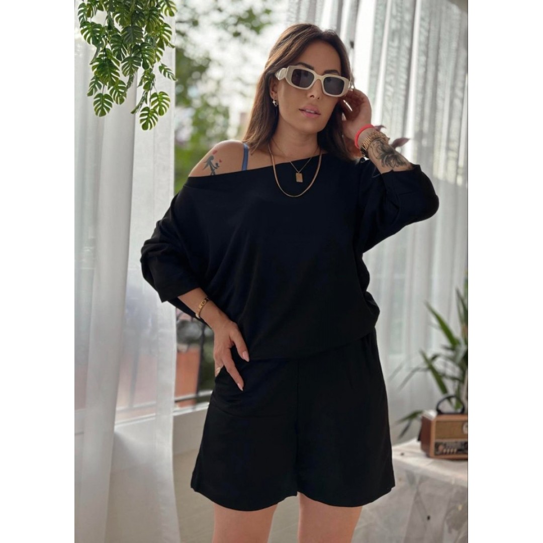 Kadın Kayık Yaka Oversize Asimetrik Bluz Ve şort Iki Iplik Takım - 140594 Kadın Kayık Yaka Oversize Asimetrik Bluz Ve şort Iki Iplik Takım - 140594