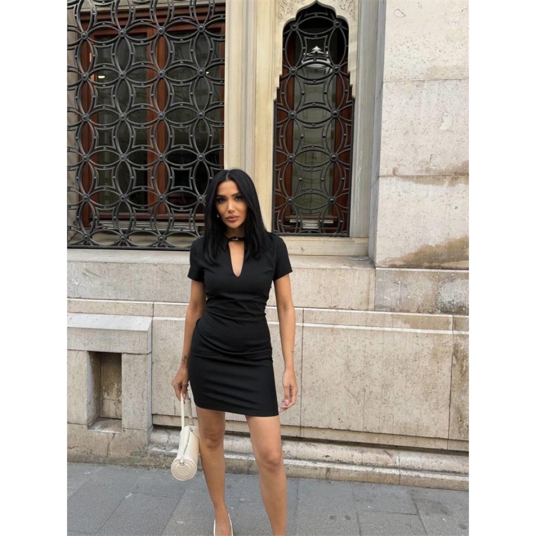 POLO YAKA YAKA KEMER DETAYLI KALEM ELBİSE - Siyah - 152251 POLO YAKA YAKA KEMER DETAYLI KALEM ELBİSE - Siyah - 152251