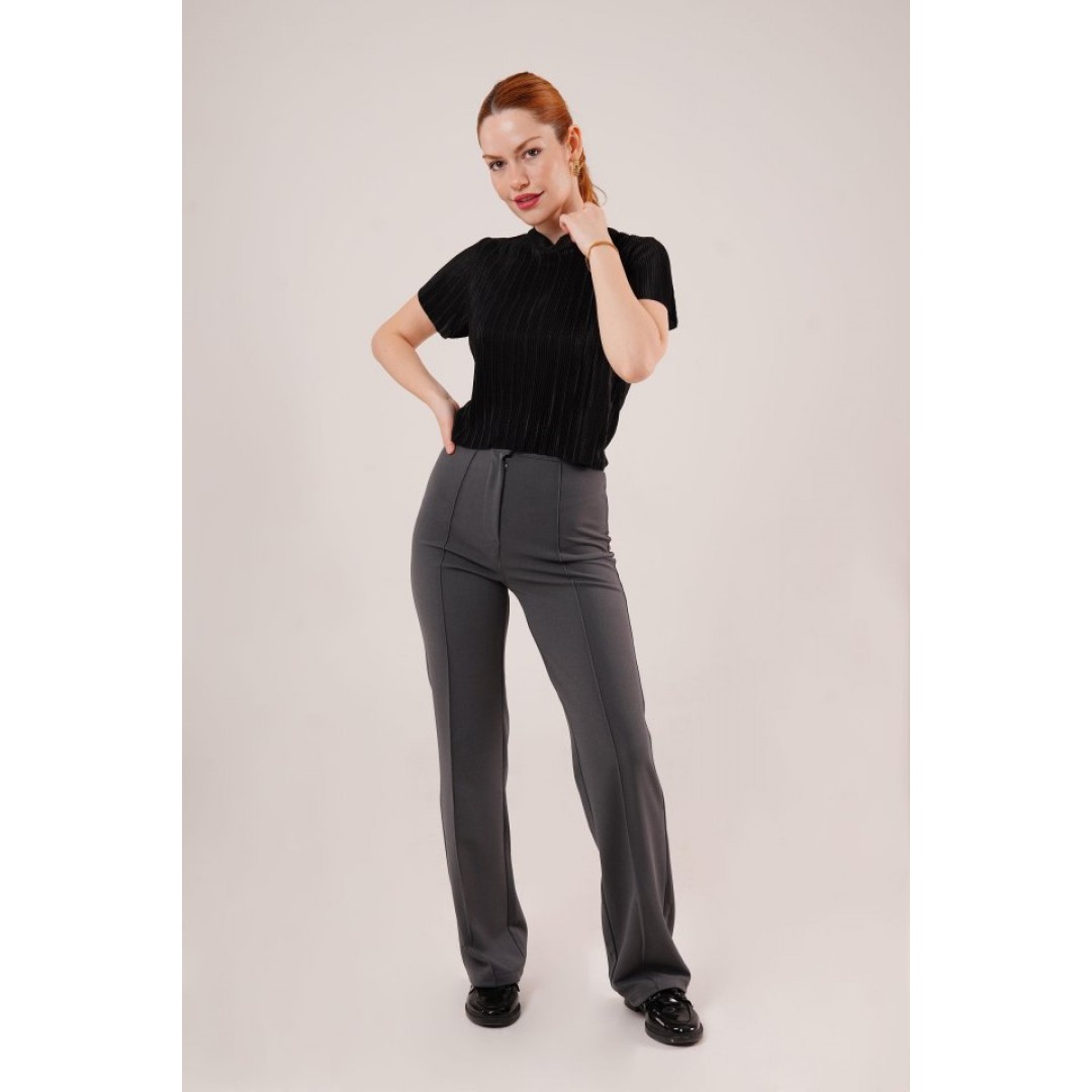 Fitilli Kısa Kollu Parlak Siyah Bluz 149584 Fitilli Kısa Kollu Parlak Siyah Bluz 149584