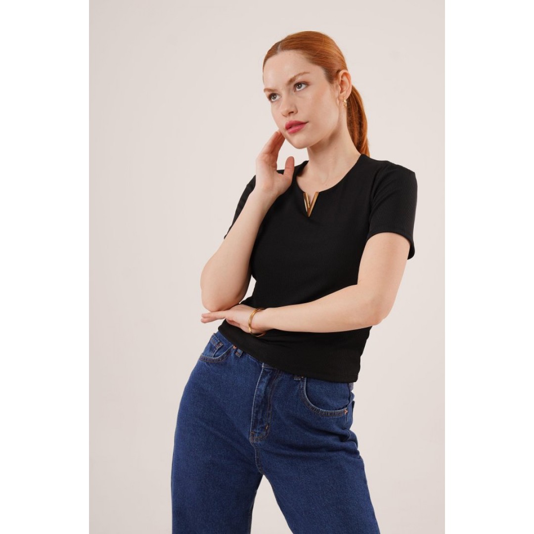 Kısa Kollu Yaka Detaylı Kaşkorse Siyah Bluz 149609 Kısa Kollu Yaka Detaylı Kaşkorse Siyah Bluz 149609