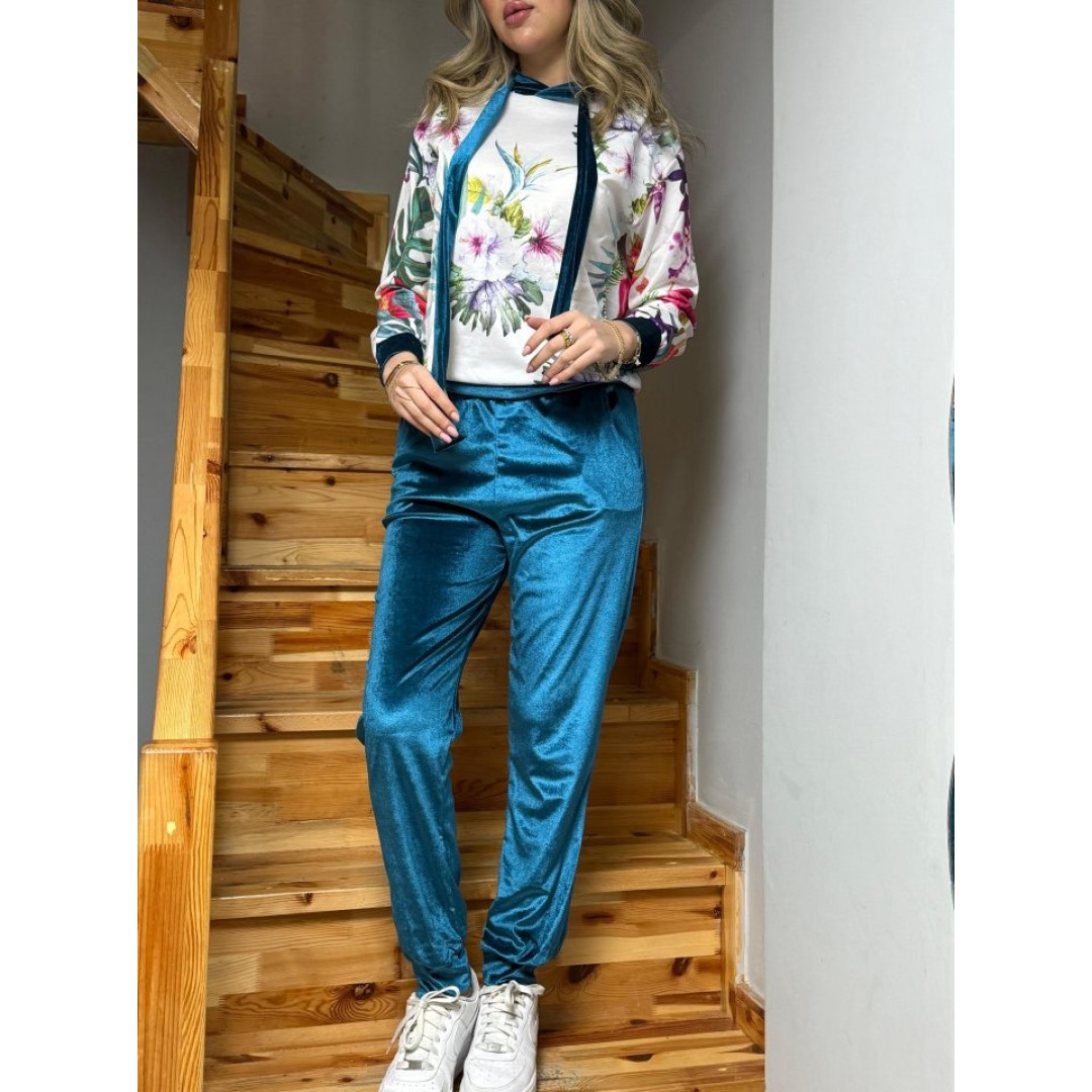 Kadın Kadife Kumaş Uzun Kollu Kapüşon Detay çiçek Baskılı Sweat Ve Pantolon Ikili Takım 140469 Kadın Kadife Kumaş Uzun Kollu Kapüşon Detay çiçek Baskılı Sweat Ve Pantolon Ikili Takım 140469