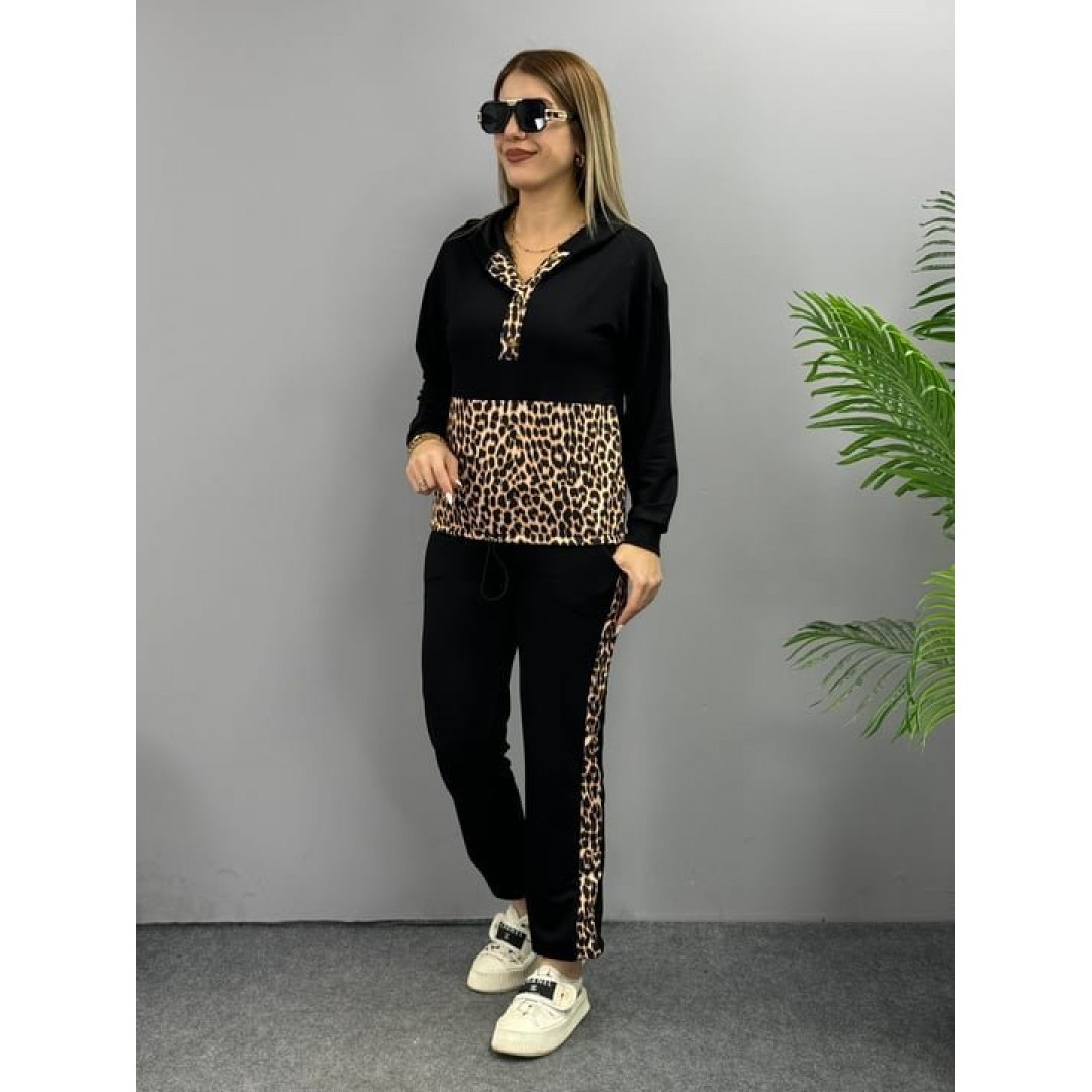 Kadın Uzun Kollu Leopar Detay Sweat Ve Yanı Leopar şerit Detay Pantolon Ikili Takım 134708 Kadın Uzun Kollu Leopar Detay Sweat Ve Yanı Leopar şerit Detay Pantolon Ikili Takım 134708