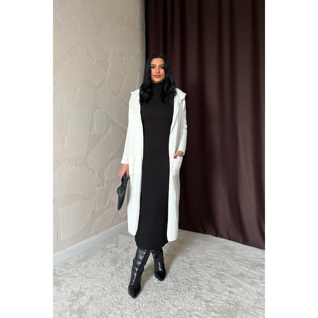 Beyaz Arkası Yazılı Hırka 148233