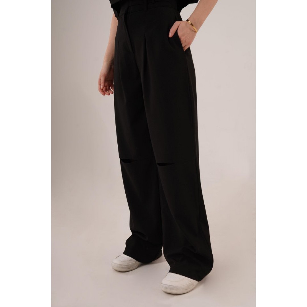 Cepli Düğmeli Bluz Ve Diz Detaylı Pantolon Siyah İkili Takım 149617 Cepli Düğmeli Bluz Ve Diz Detaylı Pantolon Siyah İkili Takım 149617