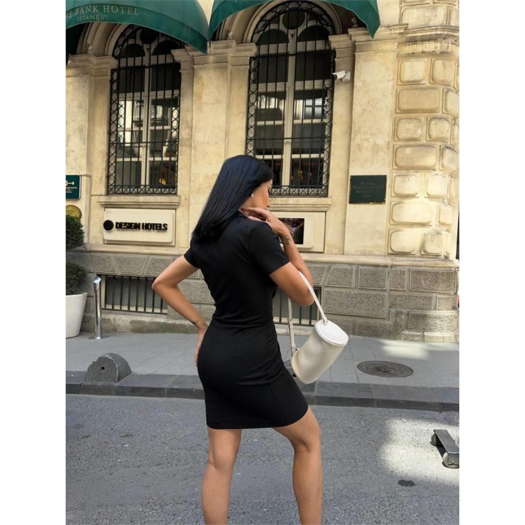 POLO YAKA YAKA KEMER DETAYLI KALEM ELBİSE - Siyah - 152251 POLO YAKA YAKA KEMER DETAYLI KALEM ELBİSE - Siyah - 152251