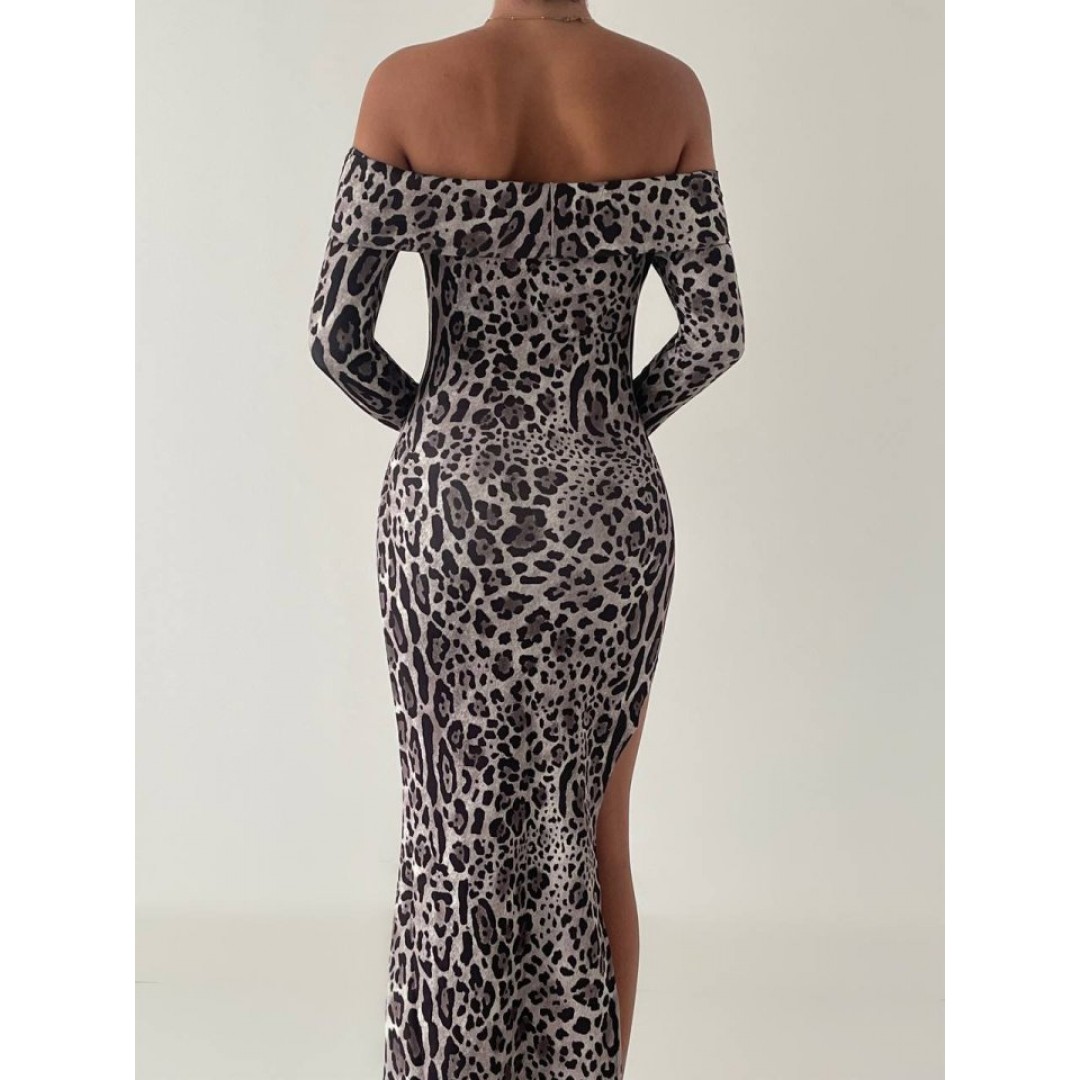 Kadın Madonna Yaka Dalgıç Kumaş Leopar Desen Maxi Boy Derin Yırtmaçlı Elbise - 127777 Kadın Madonna Yaka Dalgıç Kumaş Leopar Desen Maxi Boy Derin Yırtmaçlı Elbise - 127777