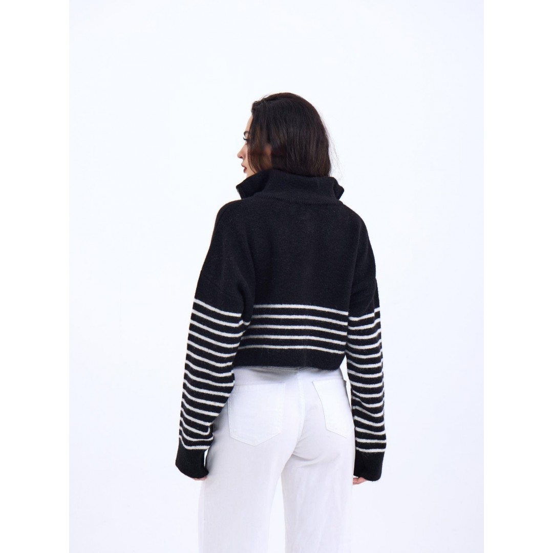 43311 TRİKO ÇİZGİLİ FERMUARLI CROP-SİYAH-EKRU 144100 43311 TRİKO ÇİZGİLİ FERMUARLI CROP-SİYAH-EKRU 144100