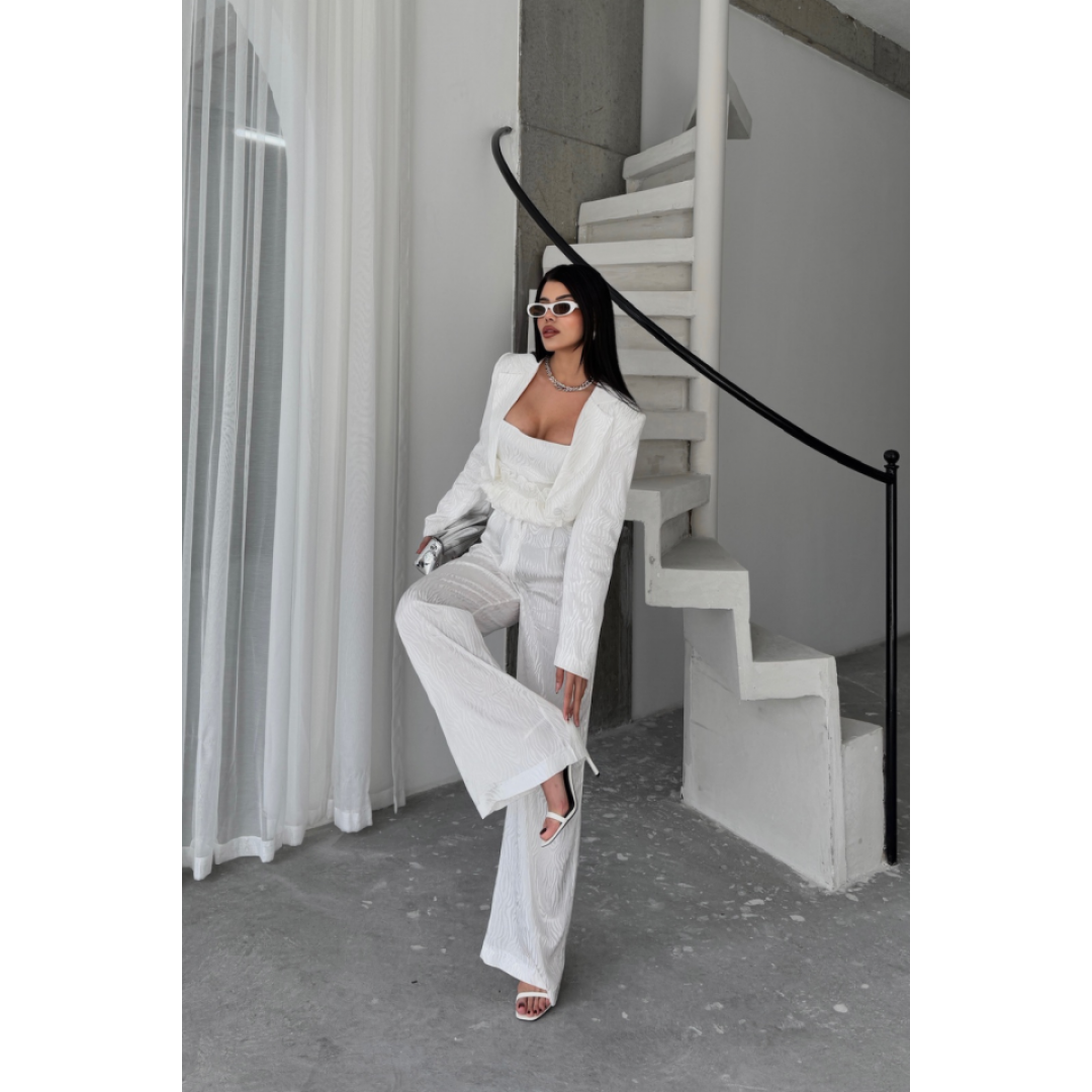 JAKARLI BLUZU TASARIM DETAYLI CEKET-PANTOLON-BLUZ 3 LÜ TAKIM - Beyaz 153781 JAKARLI BLUZU TASARIM DETAYLI CEKET-PANTOLON-BLUZ 3 LÜ TAKIM - Beyaz 153781