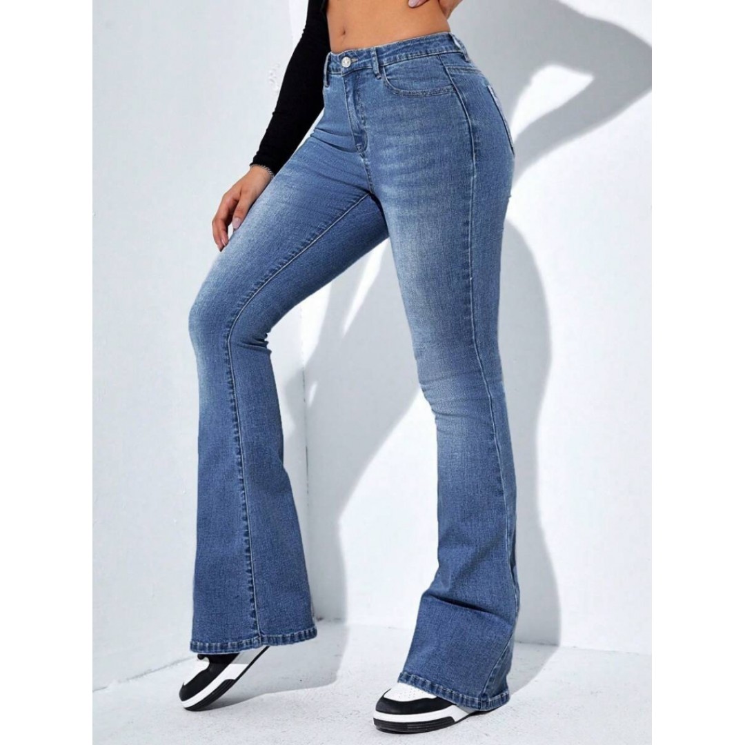 Kadın Yüksek Bel Cepli İspanyol Paçalı Kot Jeans Pantolon 141880 Kadın Yüksek Bel Cepli İspanyol Paçalı Kot Jeans Pantolon 141880