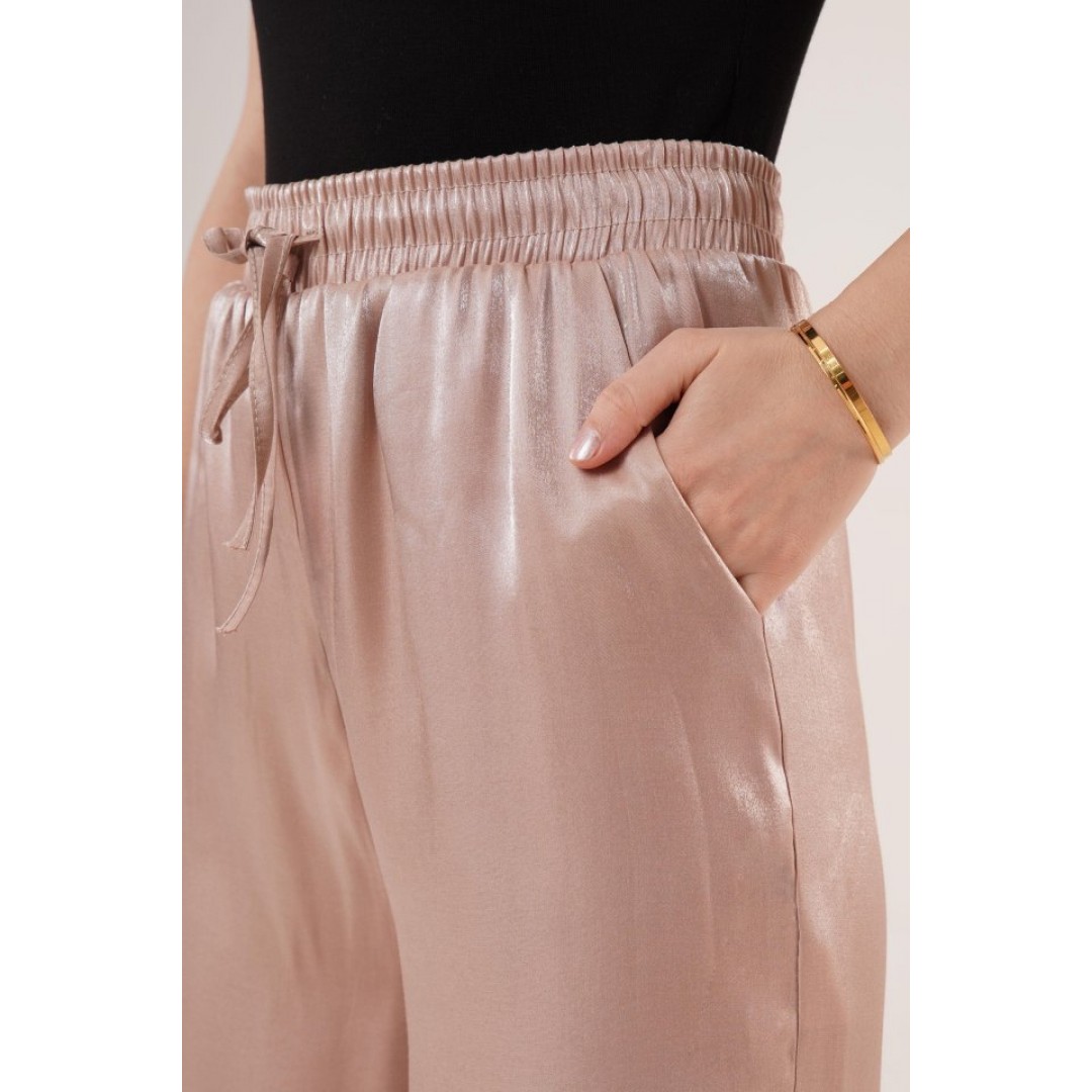 Parlak Görünümlü Cepli Bej Bol Paça Pantolon 149834 Parlak Görünümlü Cepli Bej Bol Paça Pantolon 149834