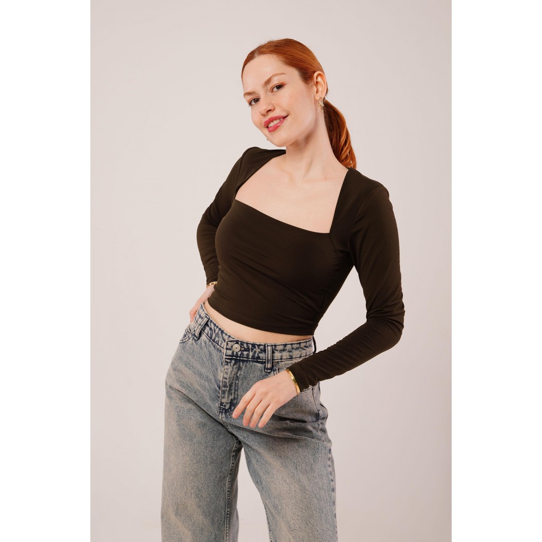 Kare Yaka Basic Kahverengi Bluz - 147545 Kare Yaka Basic Kahverengi Bluz - 147545