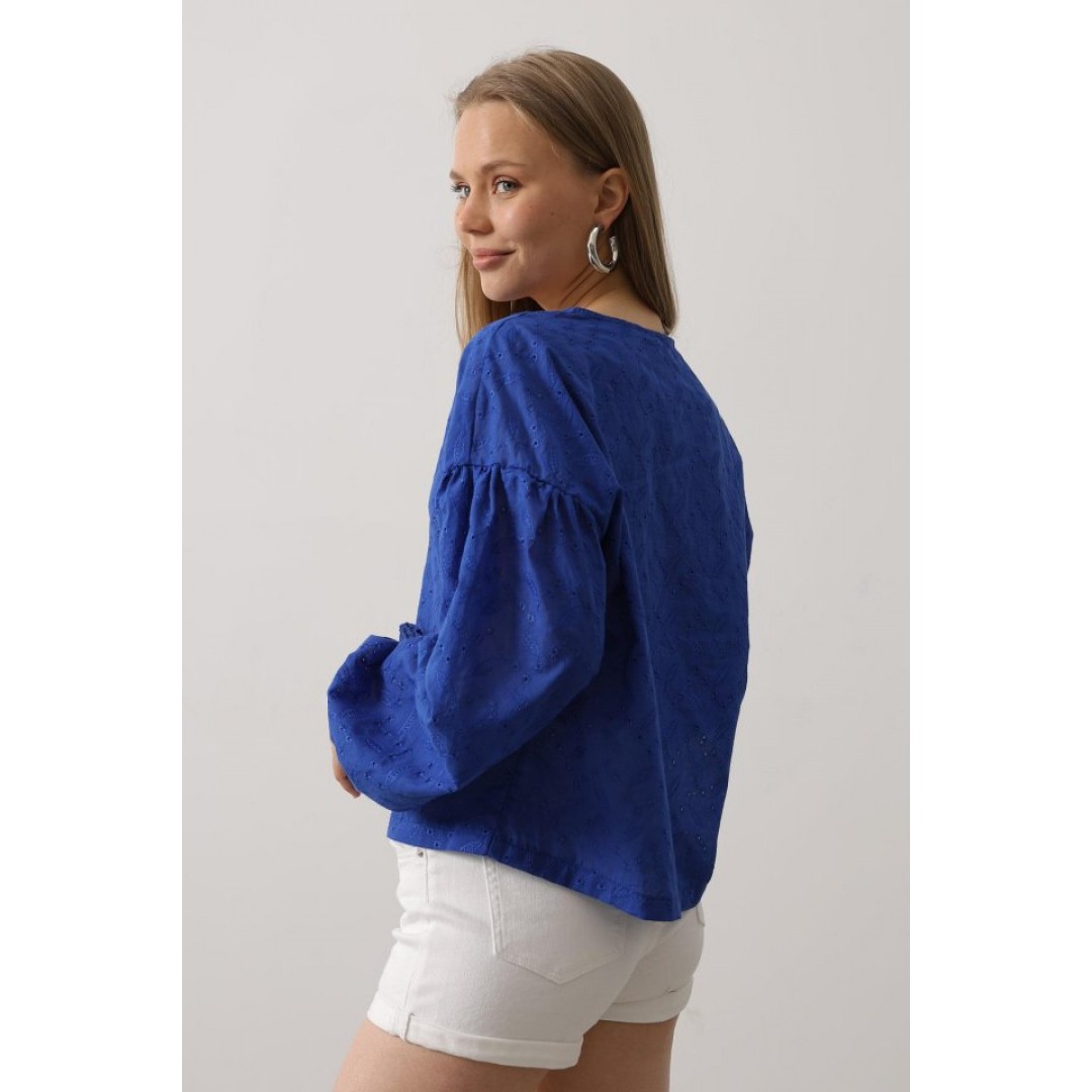 Kalp Detaylı Bağlamalı Brode Bluz - Saks - 161883 Kalp Detaylı Bağlamalı Brode Bluz - Saks - 161883