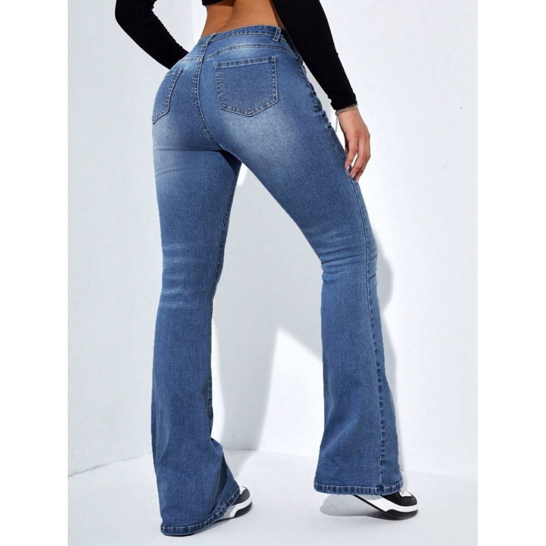 Kadın Yüksek Bel Cepli İspanyol Paçalı Kot Jeans Pantolon 141880 Kadın Yüksek Bel Cepli İspanyol Paçalı Kot Jeans Pantolon 141880