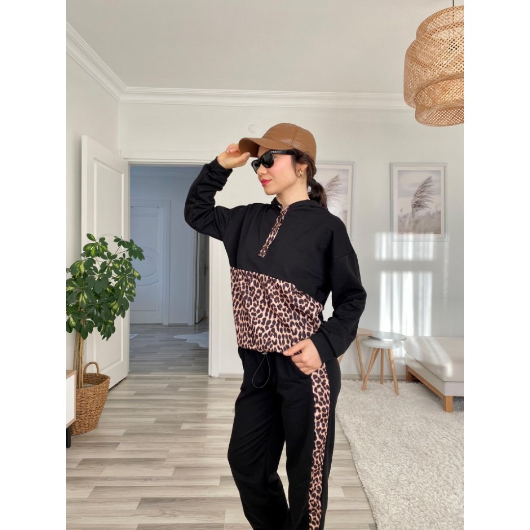 Kadın Uzun Kollu Leopar Detay Sweat Ve Yanı Leopar şerit Detay Pantolon Ikili Takım 138113 Kadın Uzun Kollu Leopar Detay Sweat Ve Yanı Leopar şerit Detay Pantolon Ikili Takım 138113