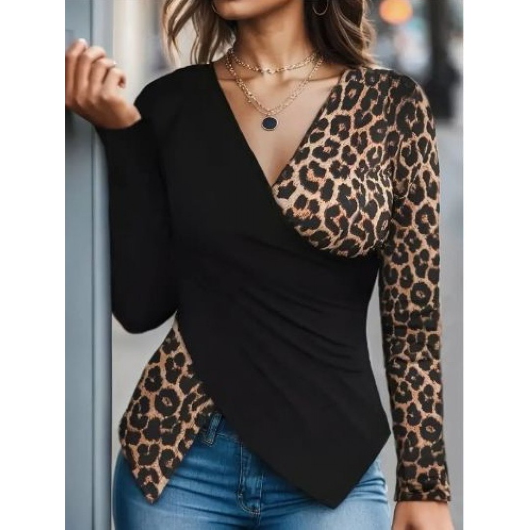 Kadın Uzun Kollu Kruvaze Yakalı Leopar Desen Detaylı Viskon Bluz - 140559 Kadın Uzun Kollu Kruvaze Yakalı Leopar Desen Detaylı Viskon Bluz - 140559