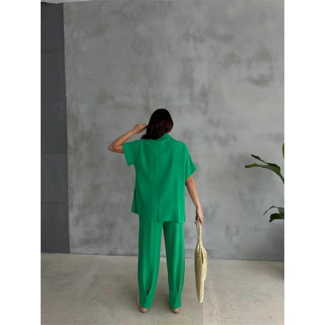 OMUZ MİDYE SIRALI BLUZ - PAÇA PENSLİ PANTOLON TAKIM - Yeşil 152487 OMUZ MİDYE SIRALI BLUZ - PAÇA PENSLİ PANTOLON TAKIM - Yeşil 152487