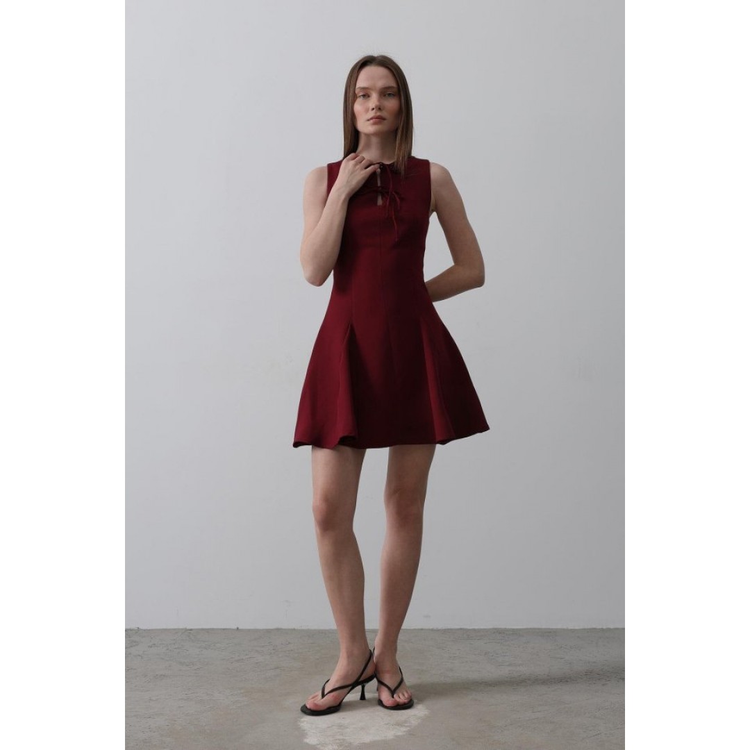 Fiyonk Detay Sıfır Kollu Mini Elbise - Bordo - 152365 Fiyonk Detay Sıfır Kollu Mini Elbise - Bordo - 152365