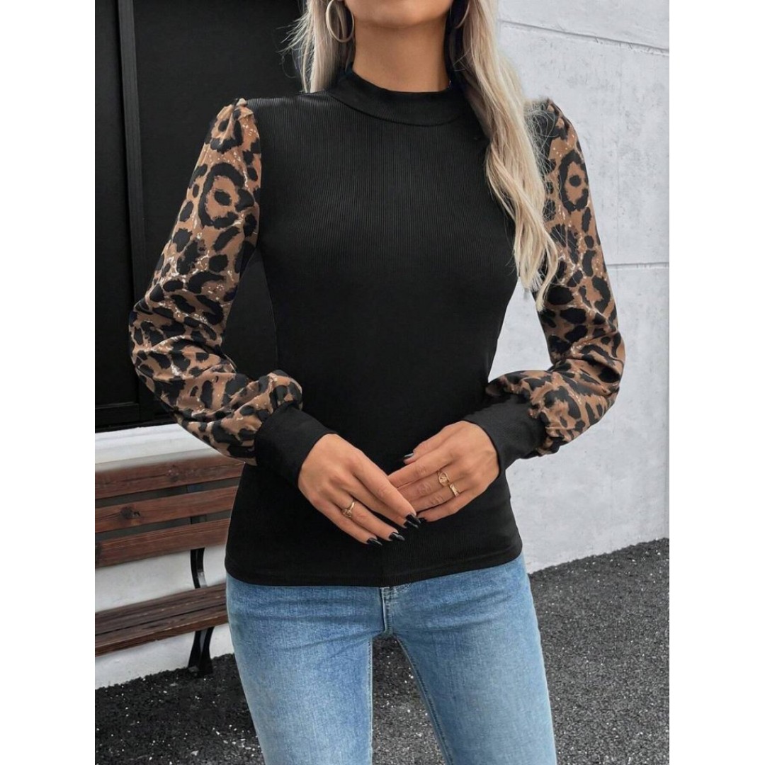 Kadın Uzun Kollu Yarı Balıkçı Yaka Leopar Detaylı Kaşkorse Bluz - 141930 Kadın Uzun Kollu Yarı Balıkçı Yaka Leopar Detaylı Kaşkorse Bluz - 141930