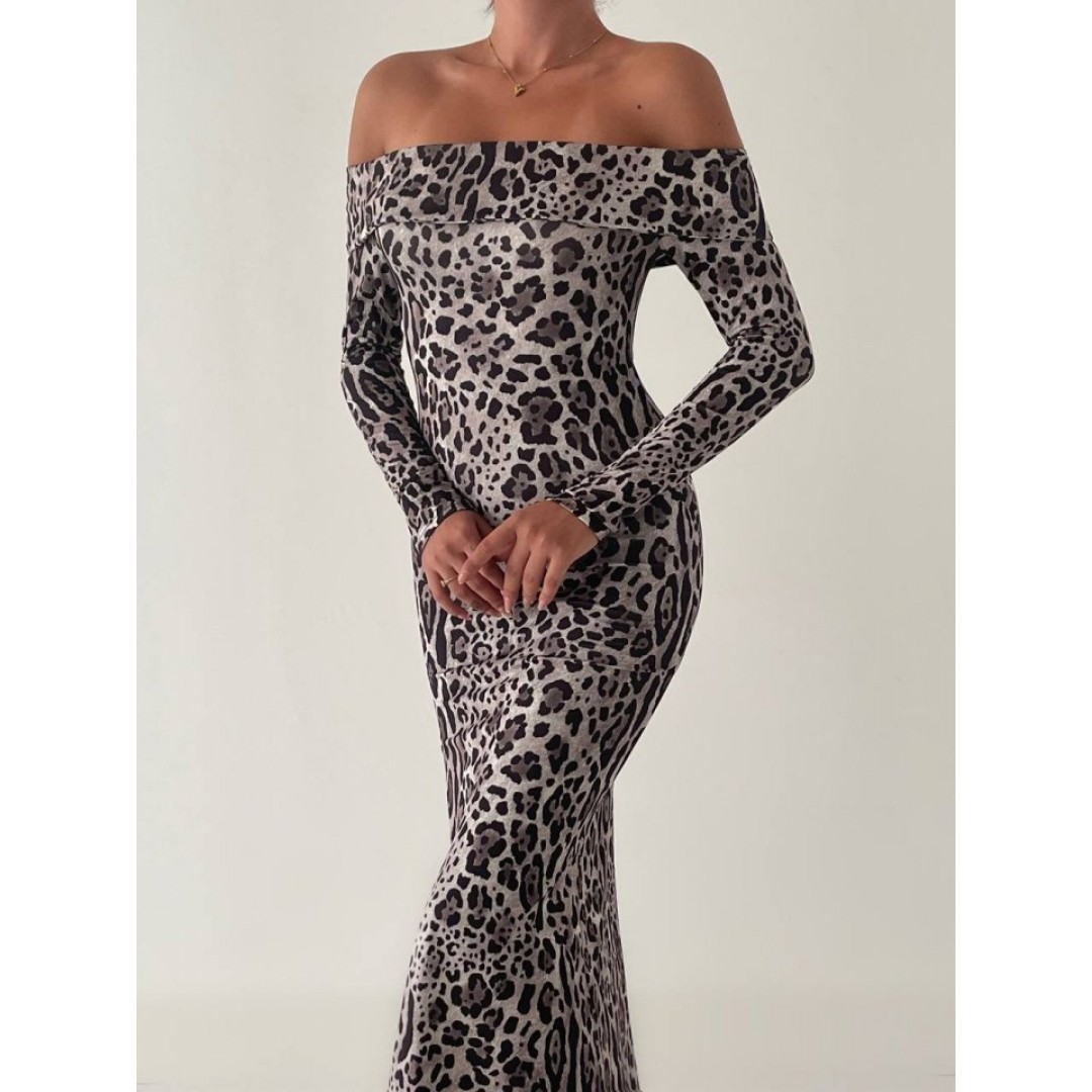 Kadın Madonna Yaka Dalgıç Kumaş Leopar Desen Maxi Boy Derin Yırtmaçlı Elbise - 127777 Kadın Madonna Yaka Dalgıç Kumaş Leopar Desen Maxi Boy Derin Yırtmaçlı Elbise - 127777