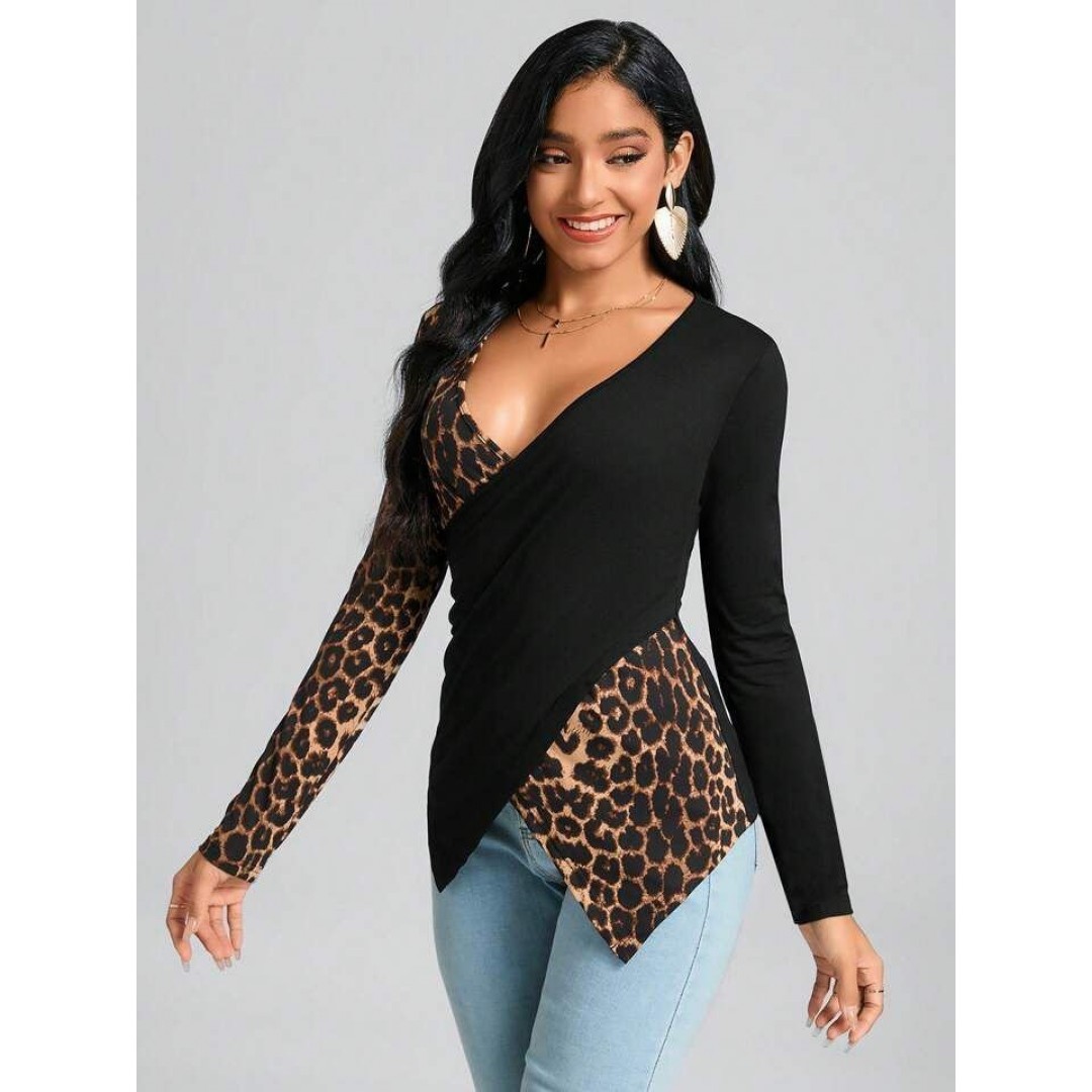 Kadın Uzun Kollu Kruvaze Yakalı Leopar Desen Detaylı Viskon Bluz - 140559 Kadın Uzun Kollu Kruvaze Yakalı Leopar Desen Detaylı Viskon Bluz - 140559