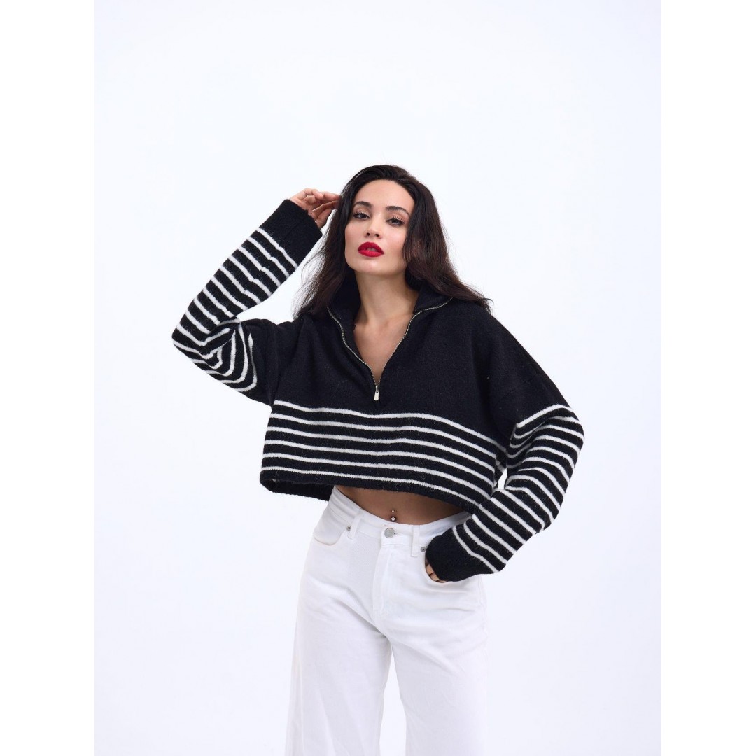 43311 TRİKO ÇİZGİLİ FERMUARLI CROP-SİYAH-EKRU 144100 43311 TRİKO ÇİZGİLİ FERMUARLI CROP-SİYAH-EKRU 144100