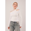 Omuz Dekolte Detaylı Beyaz Bluz 147548 Omuz Dekolte Detaylı Beyaz Bluz 147548