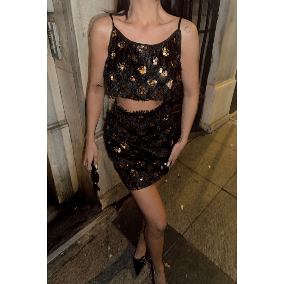 PÜSKÜL PAYET CROP BLUZ-KISA ETEK TAKIM - Gold 153424 PÜSKÜL PAYET CROP BLUZ-KISA ETEK TAKIM - Gold 153424