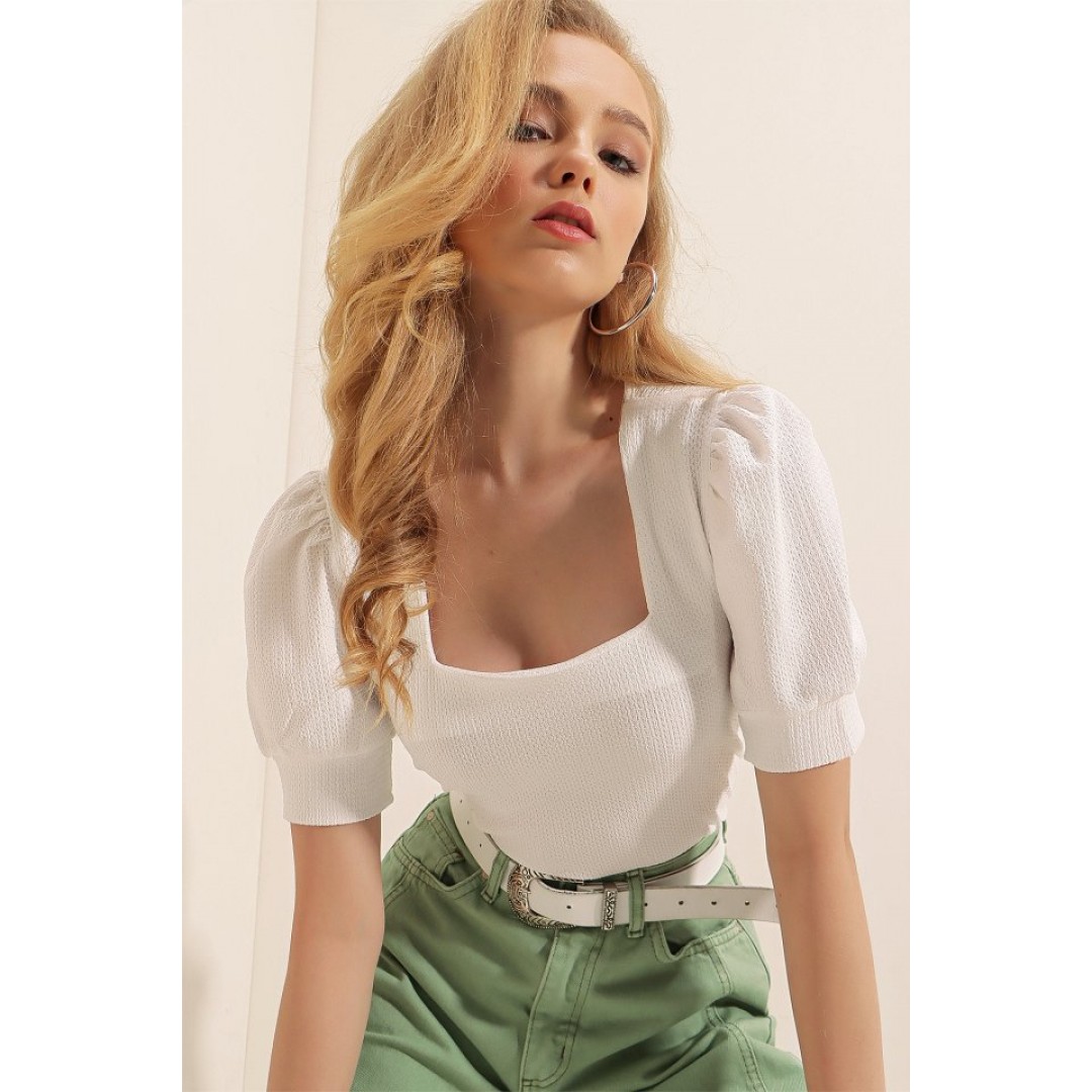 0409 Kare Yaka Örme Bluz - Beyaz 144803 0409 Kare Yaka Örme Bluz - Beyaz 144803