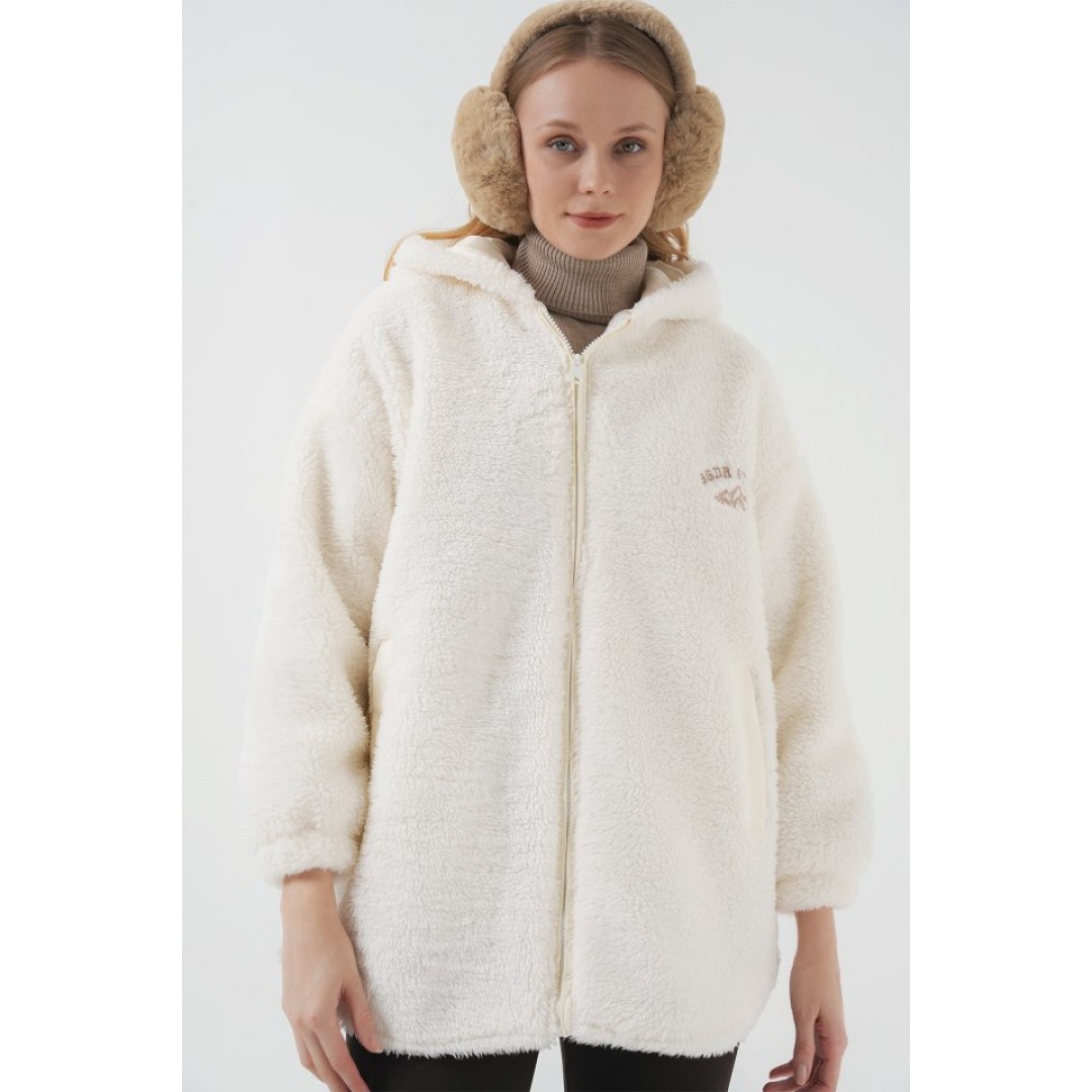 9102 Oversize Kapüşonlu Beyaz Peluş Kaban 144922 9102 Oversize Kapüşonlu Beyaz Peluş Kaban 144922