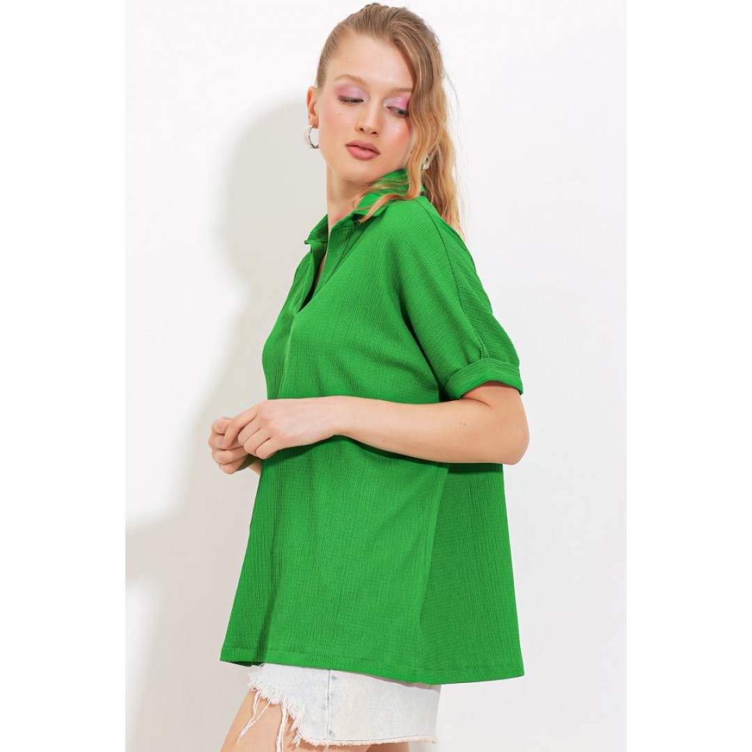 Yeşil Oversize Polo Yaka Örme Bluz 0486 145206 Yeşil Oversize Polo Yaka Örme Bluz 0486 145206