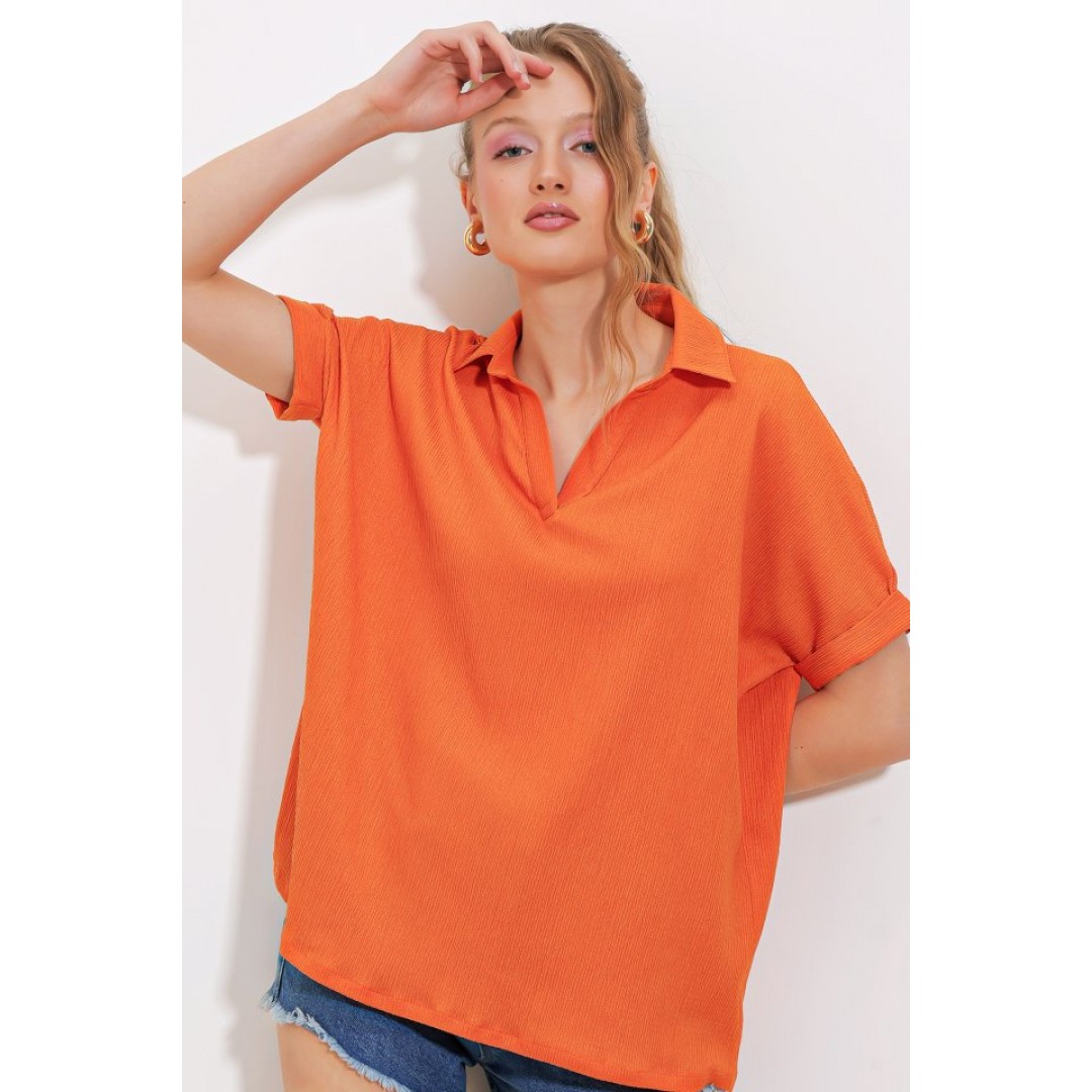 Turuncu Oversize Polo Yaka Örme Bluz 0486 145209 Turuncu Oversize Polo Yaka Örme Bluz 0486 145209
