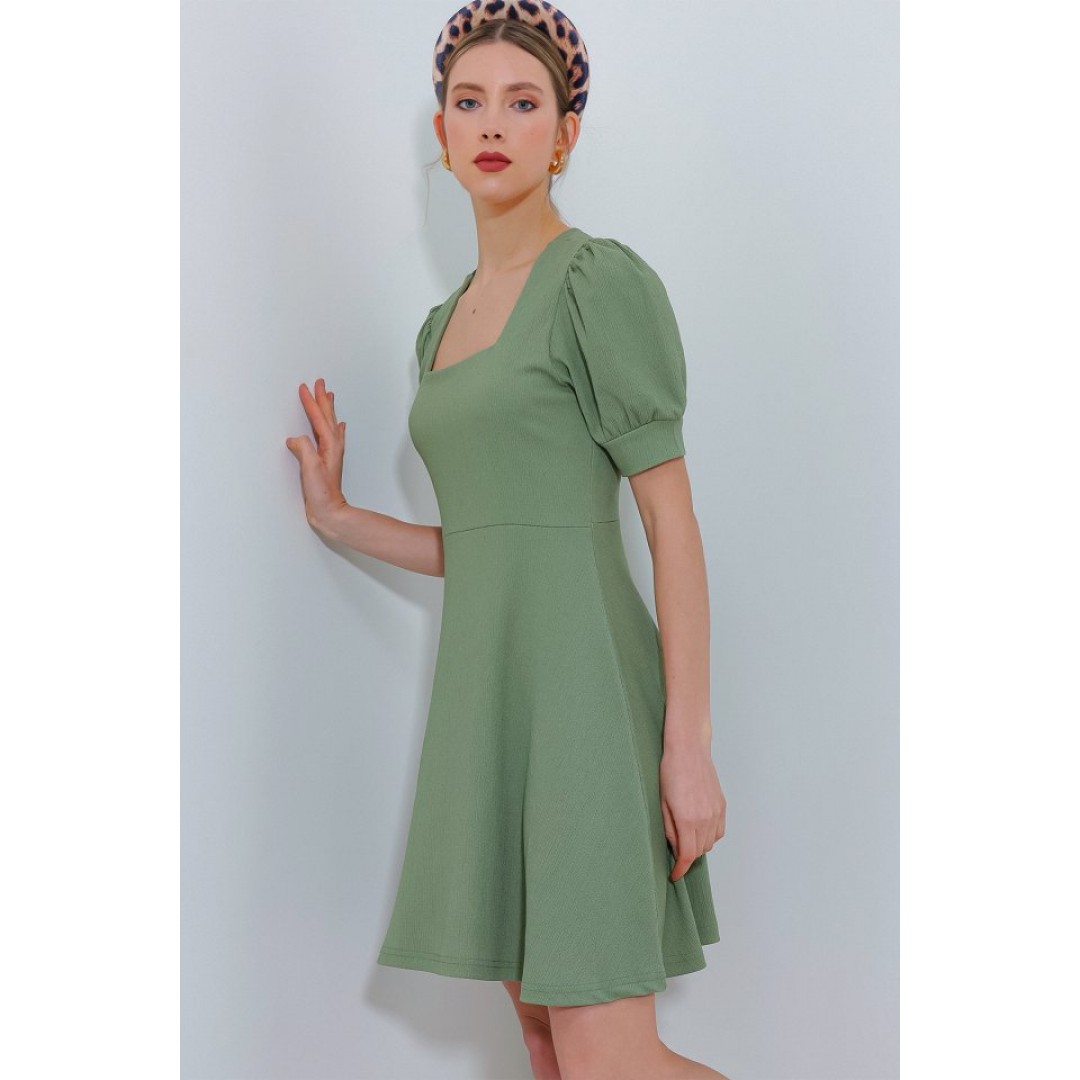 Çağla Yeşili Kare Yaka Örme Mini Elbise - 145217 Çağla Yeşili Kare Yaka Örme Mini Elbise - 145217