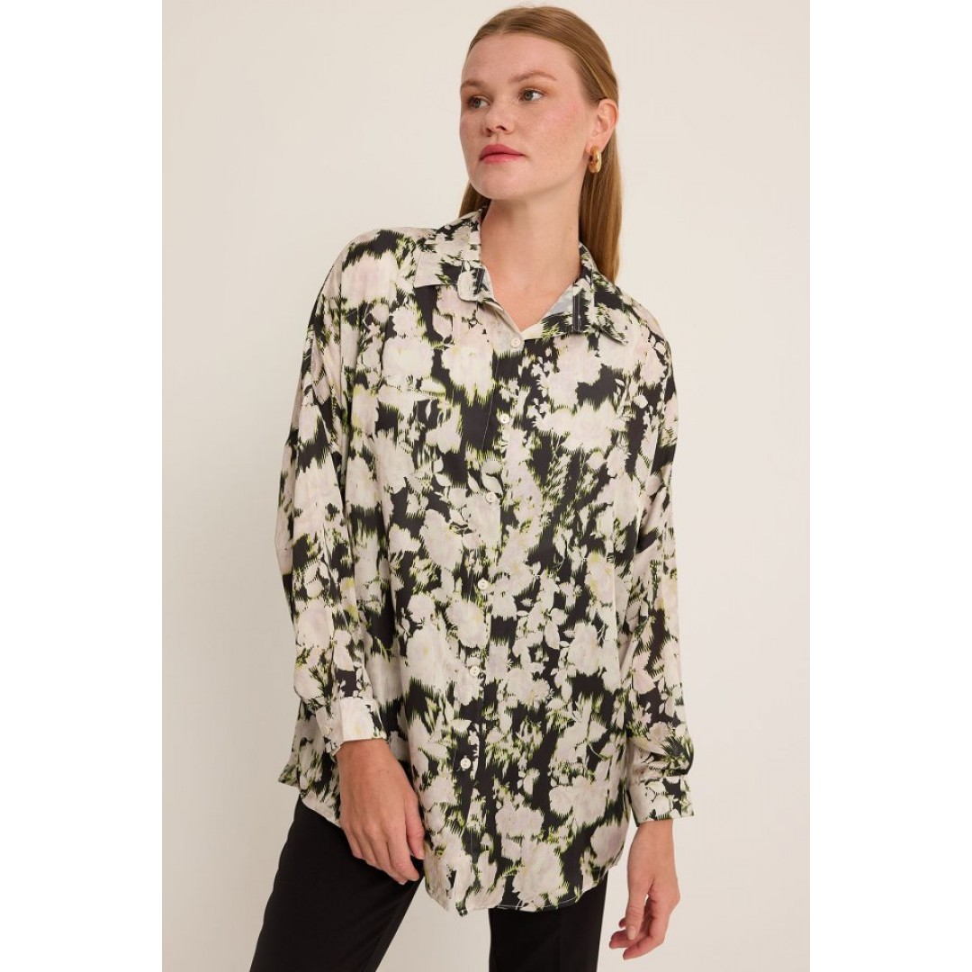 Yeşil Siyah Çiçek Desenli Oversize Saten Gömlek 3985 145351 Yeşil Siyah Çiçek Desenli Oversize Saten Gömlek 3985 145351