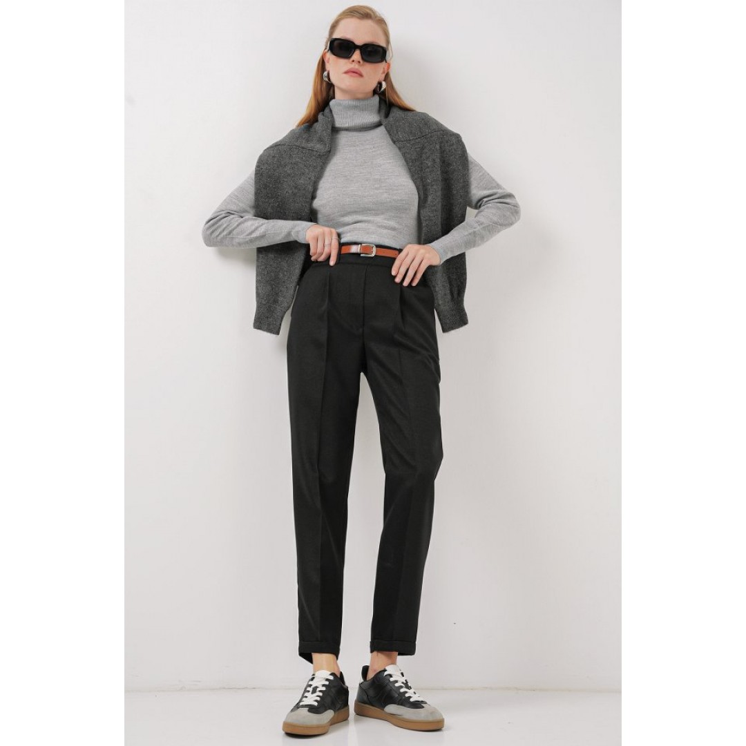 6686 Pileli Kemerli Kumaş Pantolon - Siyah 145739