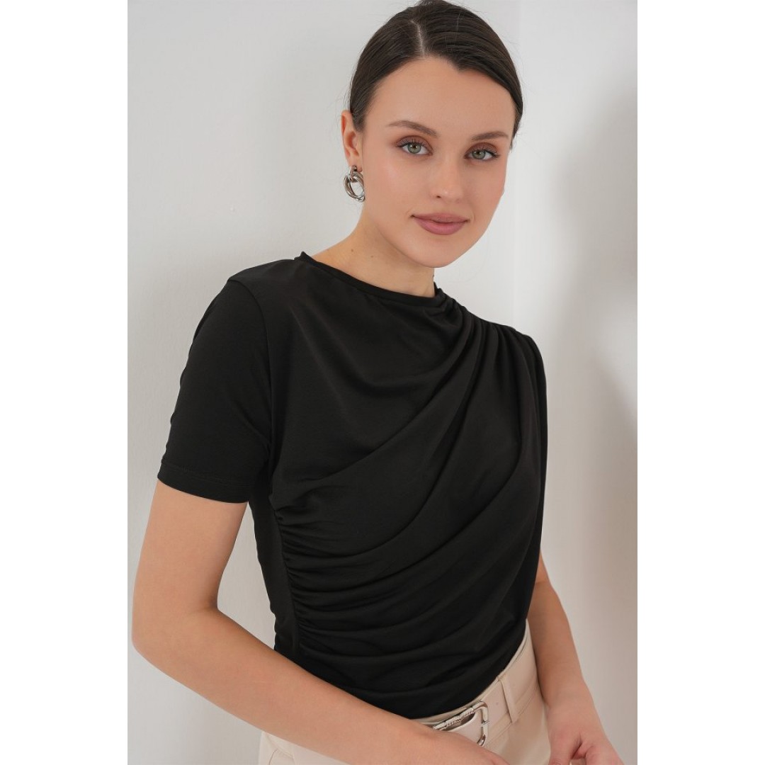 Büzgü Detaylı Kısa Kol Sandy Bluz 945 - Siyah 150567 Büzgü Detaylı Kısa Kol Sandy Bluz 945 - Siyah 150567