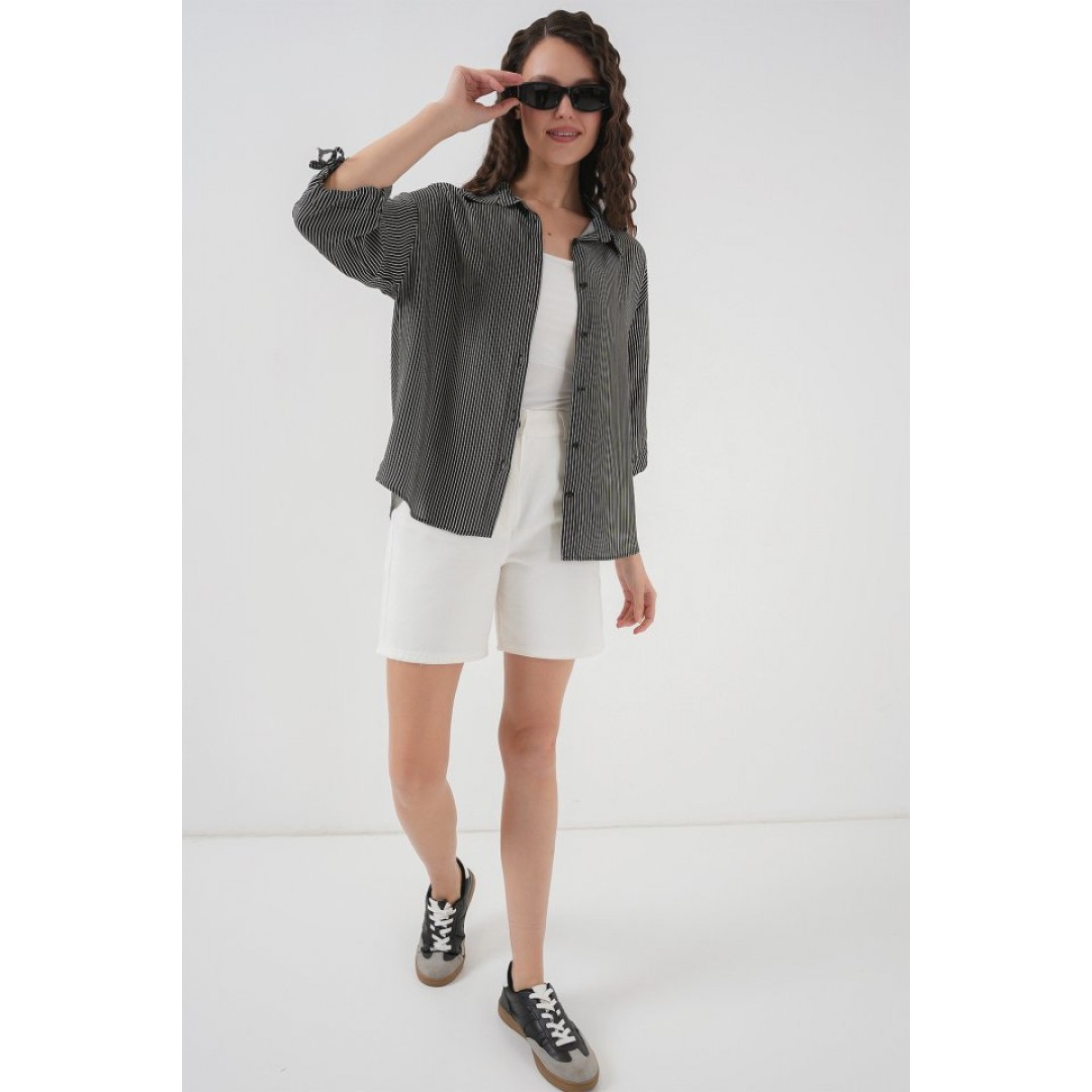 Çizgili Oversize Kısa Kol Gömlek 20296 - Siyah - 150625 Çizgili Oversize Kısa Kol Gömlek 20296 - Siyah - 150625