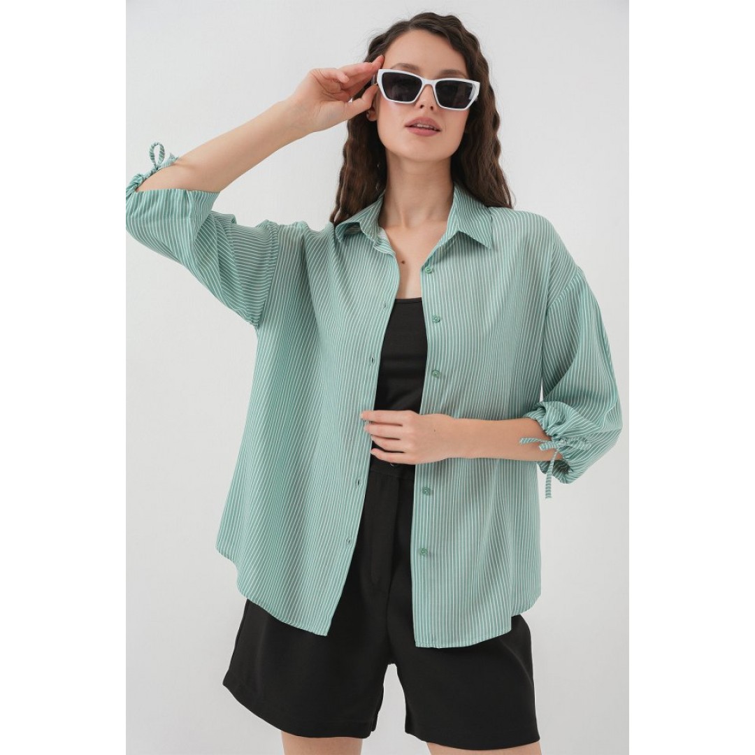 Çizgili Oversize Kısa Kol Gömlek 20296 - Mint - 150630 Çizgili Oversize Kısa Kol Gömlek 20296 - Mint - 150630
