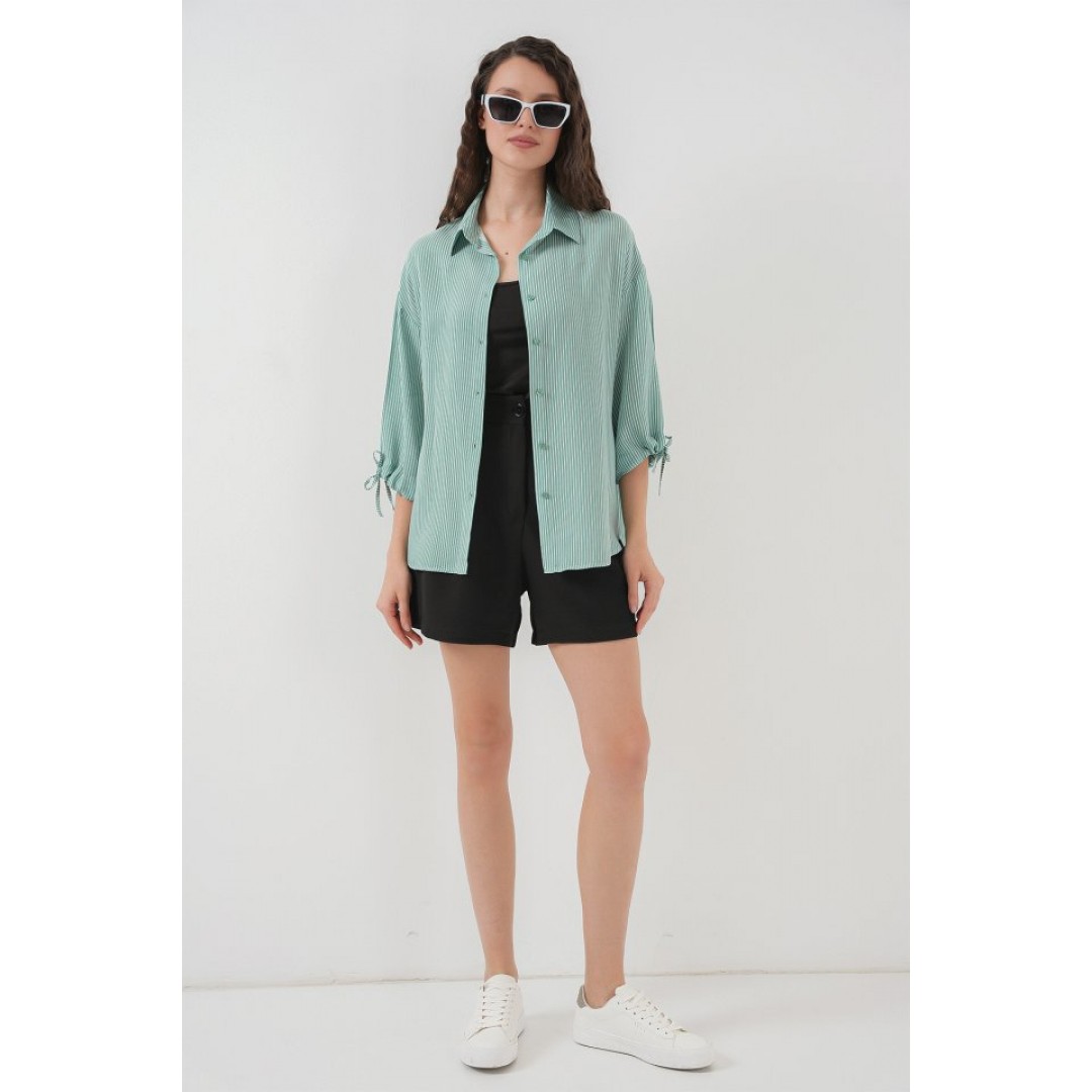 Çizgili Oversize Kısa Kol Gömlek 20296 - Mint - 150630 Çizgili Oversize Kısa Kol Gömlek 20296 - Mint - 150630