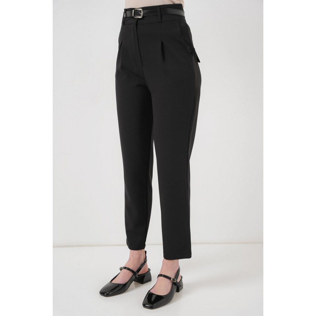 Pileli Kemerli Kumaş Pantolon 6725 - Siyah 157649 Pileli Kemerli Kumaş Pantolon 6725 - Siyah 157649