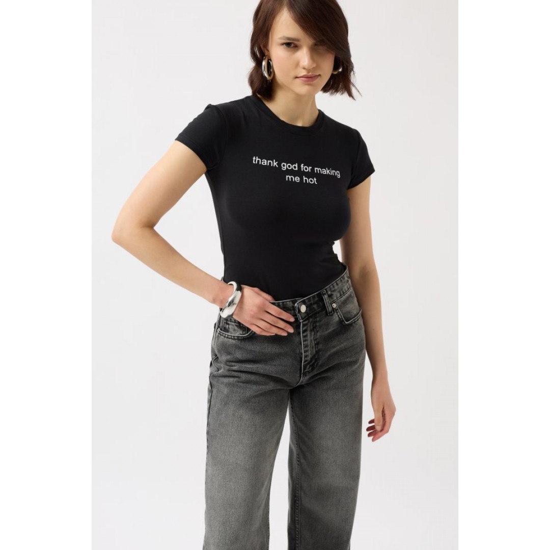 Baskılı Likralı Crop T-Shirt 151644 Baskılı Likralı Crop T-Shirt 151644