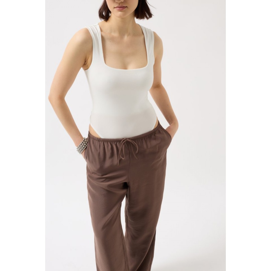 Kare Yaka Kalın Askılı Bodysuit 151652 Kare Yaka Kalın Askılı Bodysuit 151652