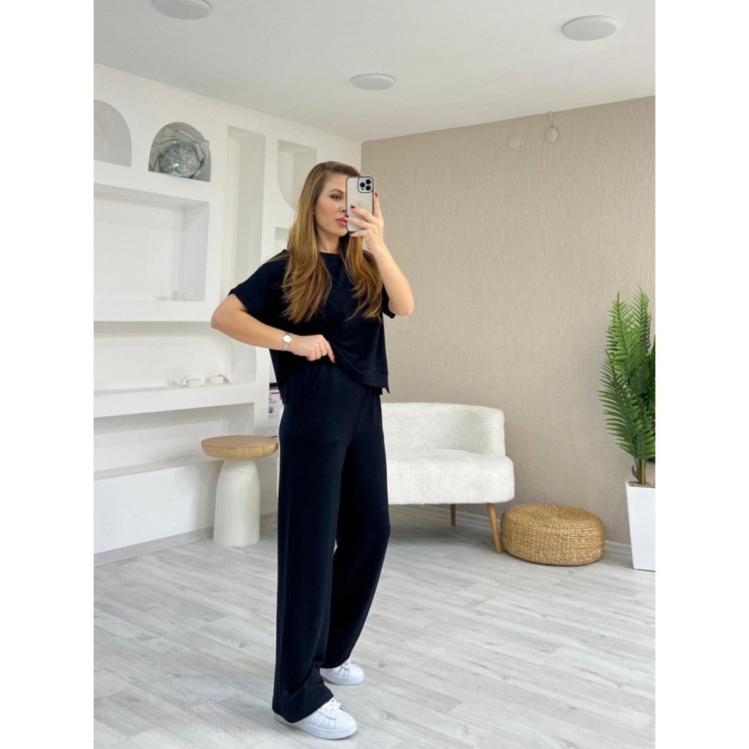 Kadın Modal Kumaş V Yaka Tişört Ve Bol Kesim Pantolon Ikili Takım - 158215 Kadın Modal Kumaş V Yaka Tişört Ve Bol Kesim Pantolon Ikili Takım - 158215