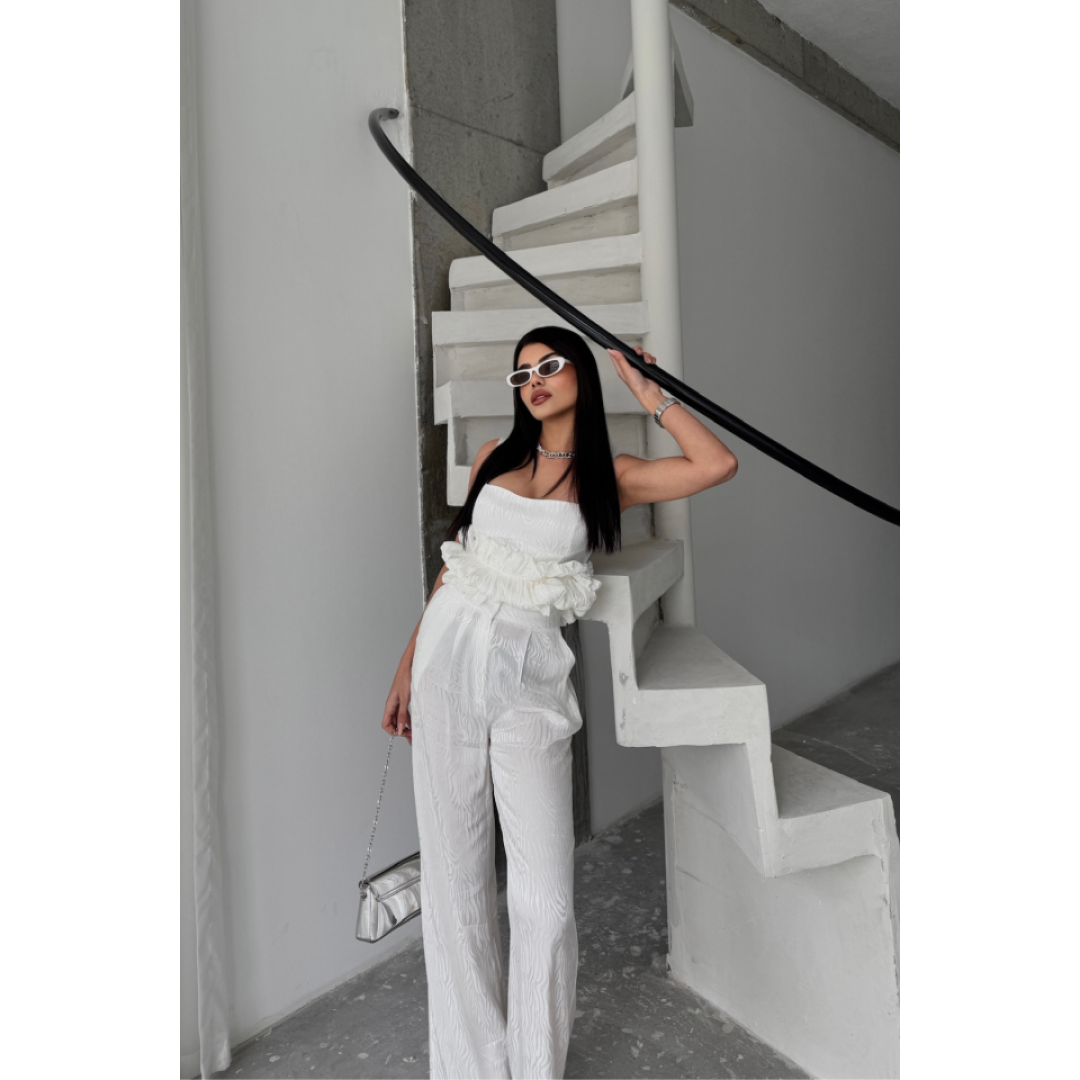 JAKARLI BLUZU TASARIM DETAYLI CEKET-PANTOLON-BLUZ 3 LÜ TAKIM - Beyaz 153781 JAKARLI BLUZU TASARIM DETAYLI CEKET-PANTOLON-BLUZ 3 LÜ TAKIM - Beyaz 153781