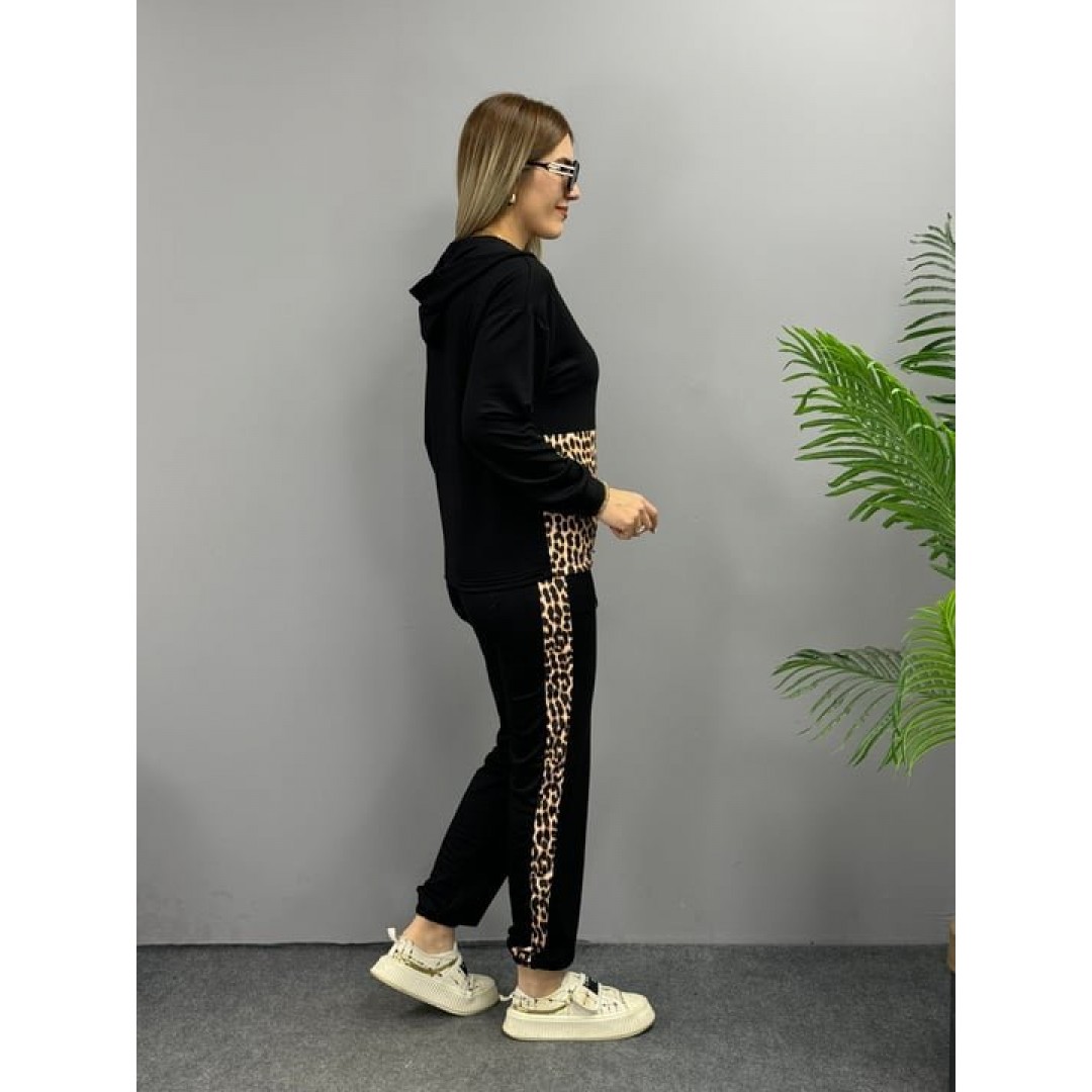 Kadın Uzun Kollu Leopar Detay Sweat Ve Yanı Leopar şerit Detay Pantolon Ikili Takım 134708 Kadın Uzun Kollu Leopar Detay Sweat Ve Yanı Leopar şerit Detay Pantolon Ikili Takım 134708