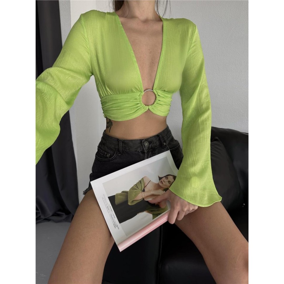 SATEN CROP TOKA DETAYLI BLUZ - Yeşil 150431 SATEN CROP TOKA DETAYLI BLUZ - Yeşil 150431