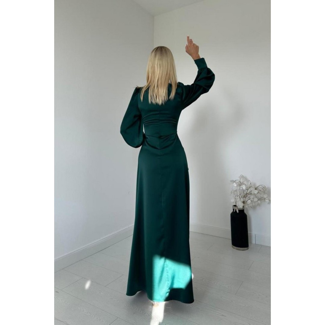 Zümrüt Yanı Büzgülü Yırtmaçlı Saten Elbise 152548 Zümrüt Yanı Büzgülü Yırtmaçlı Saten Elbise 152548