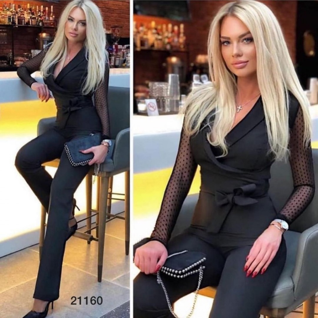 Krep Kumaş Kol Tül Puan Detaylı Kuşaklı Tulum 141 Cm 47498 Krep Kumaş Kol Tül Puan Detaylı Kuşaklı Tulum 141 Cm 47498