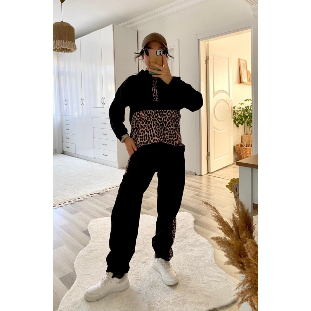 Kadın Uzun Kollu Leopar Detay Sweat Ve Yanı Leopar şerit Detay Pantolon Ikili Takım 138113 Kadın Uzun Kollu Leopar Detay Sweat Ve Yanı Leopar şerit Detay Pantolon Ikili Takım 138113